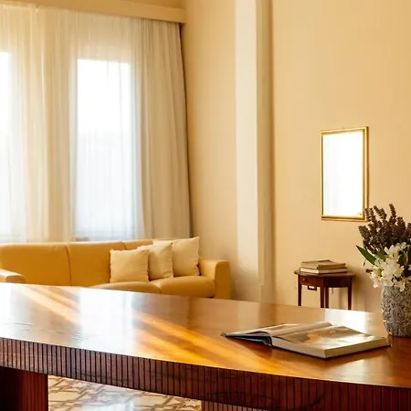 Hotel Moris