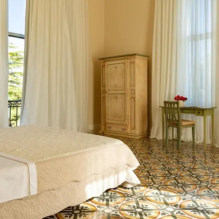 Hotel Moris *